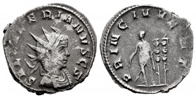 Saloninus. Antoninianus. 258-260 AD. Milano. (Spink-10770). (Ric-10). (Seaby-61). Rev.: PRINC IVVENT, prince standing facing in military attire, head ...