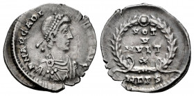 Arcadius. Siliqua. 397-402 AD. Milano. (Spink-20768). (Ric-1224). (Seaby-27C). Rev.: VOT / X / MVLT / XX in wreath, in exergue MDPS. Ag. 1,43 g. Choic...