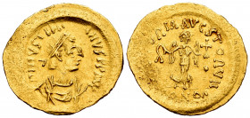 Justinian I. Tremissis. 527-565 AD. Constantinople. (Sear-145). (Doc-19). Rev.: Victoria entre A y punto con globo crucífero. Au. 1,48 g. Choice VF. E...