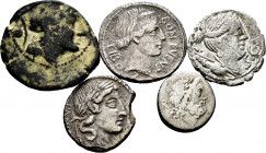 Lot of 5 coins of the Roman Republic. Denarius, Quinar and Ae Uncia. Different families. Ag / Ae. TO EXAMINE. Choice F/Almost VF. Est...180,00. 

Sp...