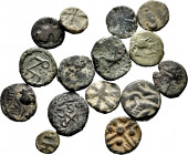 Lot of 15 small module coppers of the Barbarian, Ostrogothic, etc. type. TO EXAMINE. Choice F/VF. Est...90,00. 

Spanish Description: Lote de 15 cob...