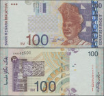 Malaysia: Bank Negara Malaysia 100 Ringgit ND(1998-2001), signature: Zeti Aziz, P.44d, Error – portrait color print offset, Condition: VF+/XF.
 [zzgl...