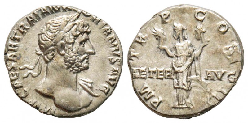Hadrianus 117-138
Denarius, Rome, 119-122, AG 3.55 g.
Avers : IMP CAESAR TRAIA...