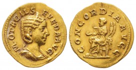 Philippus pour Otacilia Severa, Augusta 244-249
Aureus, Rome, 246-248, AU 3.95 g.
Avers : M OTACIL SEVERA AVG Buste diadémé et drapé d'Otacilia Seve...