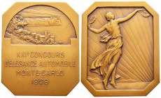 Monaco, Louis II 1922-1949
Plaque uniface XXIe concours d'élégance automobile de Monte-Carlo, 1929, Bronze 83.5 g. 52 X 63 mm
Avers :  XXIe CONCOURS...