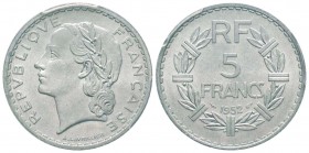 France, Quatrième République 1946-1958
5 Francs Lavrillier, Paris, 1952, Al 3.5 g.
Ref : G.766a
Conservation : PCGS MS66