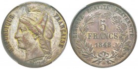IIème République, Essai de 5 Francs par Rogat, Paris, 1849, bronze argenté 23.86 g. 
Ref : G.712 (1989), Maz.1298 variante argentée 
Conservation : ...