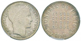 IIIème République, Essai d'alliage au module de 10 Francs Turin, ND, AG 9.64 g. 500‰
Ref : Taill.172.1, Maz.2614 (R2)
Conservation : PCGS SP63. Rare...