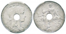 IIIème République,  Essai de 5 centimes flan perforé, Daniel-Dupuis, Paris, 1907, Nickel 5.04 g. 
Ref : Taill.14.17, Maz.2204 (R2)
Conservation : PC...