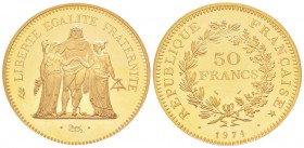 Cinquième République, Piéfort en or de 50 Francs Hercule, 1974, AU 102 g.  920‰                         
Ref : Taill.223.P2
Conservation : PCGS SP65...