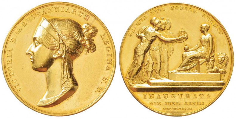 Grande Bretagne, Victoria I 1837-1901    
Médaille en or, Couronnement, 1838, p...