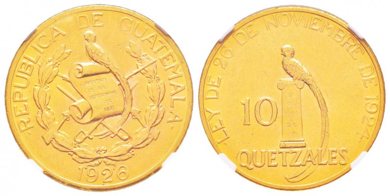 Guatemala, République
10 Quetzales, 1926, AU 16.72 g. 900‰ 
Ref : Fr.49, KM#24...