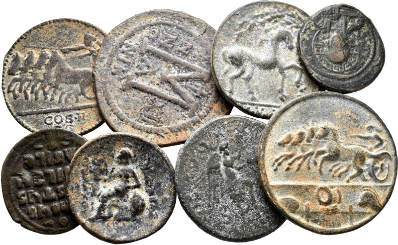 Antike: Lot 8 Stück: Bronzemünzen/Bronzemedaillons aus Griechenland, Syracusa, B...