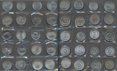 DDR: Münzblatt mit 20 Münzen der DDR, überwiegend bessere Stücke wie 5 Mark 1966 Schinkel (J. 1517), 20 Mark Leibnitz (J. 1518), Humboldt (J. 1520), M...