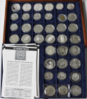Medaillen - ECU: ECU - Die Währung Europas: Eine Kassette mit 36 ECU-Münzen/Medaillen, bis auf eine aus Silber, aus dem Hause Merkator. Fast 700g Silb...