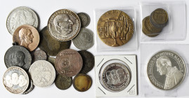 Nachlässe: Kleines Lot diverser Münzen und Medaillen, dabei auch Silber.
 [differenzbesteuert]