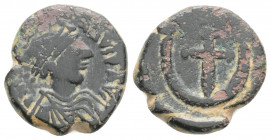Byzantine
Justin I. (518-527 AD.) Constantinople
AE Pentanummium ( 14.4 mm 2.3 g)