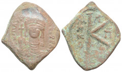 Byzantine
Justinian, (527-565 AD)
AE Follis (25.7mm, 4.2 g)