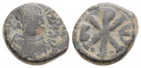 Byzantine
Justin I (518-527 AD). Constantinople
AE pentanummium (13.2mm 2.1g)