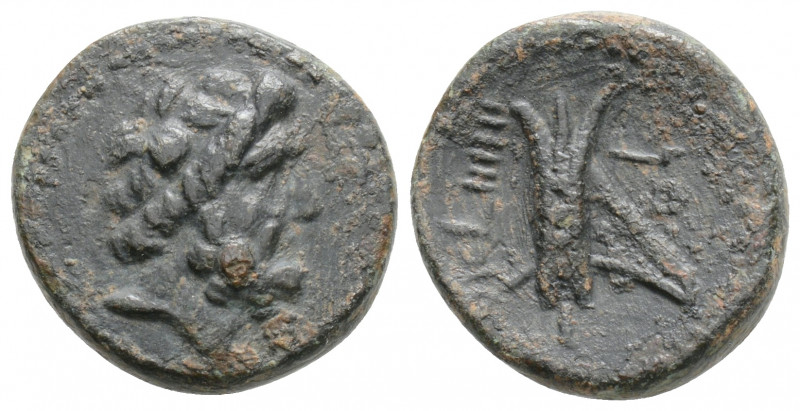 Greek
PHOENICIA, Arados. (Circa 206-52 BC )
AE Bronze (16.3mm 3.21g)