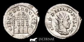 Philip I Silver Antoninianus 3,87 g. 23 mm.  Rome 247/249 Almost uncirculated