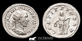 Philip I Silver Antoninianus 3,90 g. 23 mm. Rome 244-249 A.D. Good very fine (MBC+)