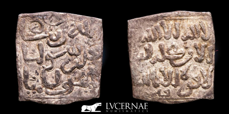 Spain - Period Almohad (1160 - 1260)

Silver square dirham (1,49 g., 15 mm.), Is...