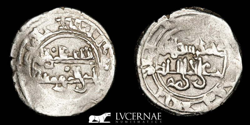 Egypt - Fatimid Caliphate, 1/2 silver dirham struck in Egypt, under al-Hakim 386...