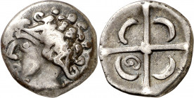 (s. II-I a.C.). Galia. Volcae Tectosages. Dracma "à la croix". (De la Tour 2956 sim) (Savès 316). 3,45 g. MBC.