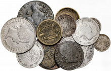 Lote de 13 monedas españolas, diferentes períodos (seis en plata). A examinar. RC/MBC+.