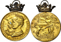 1888. Barcelona. Exposición Universal. (Cru.Medalles 760a) (V. 857). Corona con anilla. Grabadores: Solá, Arnau y Castells. Bronce dorado. 62,14 g. Ø5...