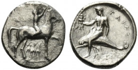 Southern Apulia, Tarentum, c. 320-280 BC. AR Nomos (21.5mm, 7.61g, 4h). Youth on horseback r., crowning horse; ΣA to l., APE/ΘΩN in two lines below. R...