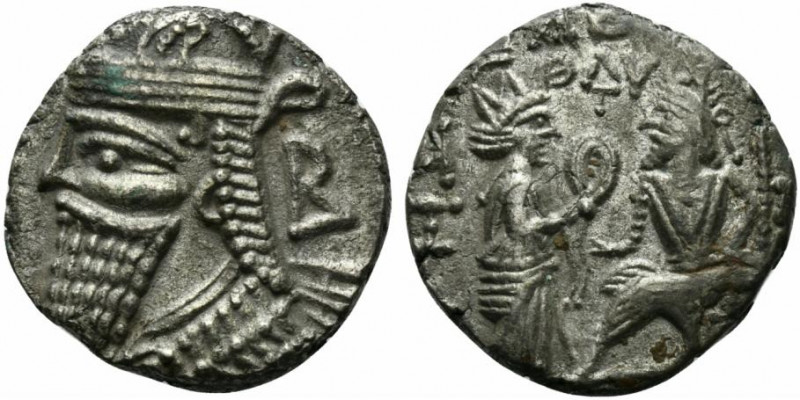 Kings of Parthia, Vologases IV (AD 147-191). BI Tetradrachm (25mm, 13.07g, 11h)....