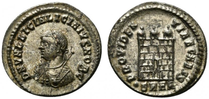 Licinius II (Caesar, 317-324). Æ (19mm, 2.78g, 12h). Heraclea, 318-320. Laureate...