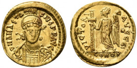 Anastasius I (491-518). AV Solidus (20mm, 4.23g, 6h). Constantinople, 492-507. Helmeted and cuirassed bust facing slightly r., holding spear over shou...