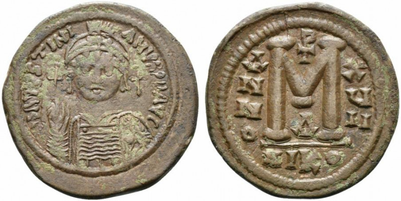 Justinian I (527-565). Æ 40 Nummi (35.5mm, 20.46g, 7h). Nicomedia, year 17 (543/...