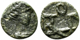 Ostrogoths, Theoderic (493-526). Æ Minimus – 2 Nummi (8mm, 0.58g, 6h). In the name of Anastasius. Pearl-diademed, draped and cuirassed bust r. R/ Theo...