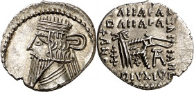 Imperio Parto. Vologases III (105-147 d.C.). Ecbatana. Dracma. (S.GIC 5831) (Mitchiner A. & C. W. 673). Bella. 3,71 g. S/C-.