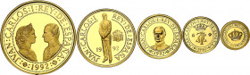 1992. Juan Carlos I. 5000, 10000, 20000, 40000 y 80000 pesetas. (Fuster MC-62 a 66). V Centenario. Serie IV. Lote de 5 estuches oficiales con certific...