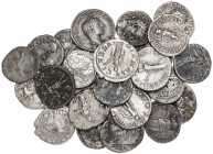 Lote de 25 denarios (Marco Antonio a Gordiano III), incluye 1 denario de Bolscan. Total 26 monedas. A examinar. RC/MBC.