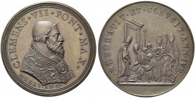 ROMA. Clemente VII (Giulio de’Medici), 1523-1534. 
Medaglia di restituzione a. II opus G. Paladino. Æ gr. 45,85 mm 41,7
Dr. CLEMENS VII PONT MAX. Bu...