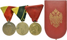  PERSONENGRUPPE SIR KARL POPPER   ÖSTERREICH - MONARCHIE   Lots   (D) Lot 3 Stück: Medaille für 40 Jahre treue Dienste, AE vergoldet, am roten Band, g...