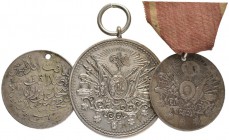  EUROPA UND ÜBERSEE   TÜRKEI   Medaillen   (D) Lot 3 Stück: 2x Silberne Liakat-Medaillen, AR, mit den üblichen Lochösen, 1x davon mit Ringöse, Bandrin...