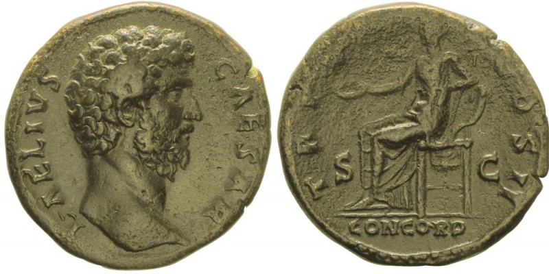 Hadrianus 117-138 pour Aelius Caesar 136-138
Sestertius, Rome, 137, AE 27.9g.
...