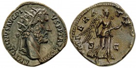 Antoninus Pius 138-161
Dupondius, Rome, 143, AE 11.33g.
Avers : ANTONINVS AVG PIVS P P TR P COS III Tête radiée à droite. Revers : IMPERATOR II S...