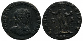 Constantin II (317-340 AD.) Æ (17mm-3,01g). Arles mint. CONSTANTINVS IVN NOB CAES. Laureate, draped and cuirrased bust of Constantine to right. / CLAR...