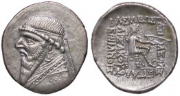 GRECHE - RE PARTHI - Mitridate II (123-88 a.C.) - Dracma - Busto diademato e drappeggiato a s. /R Arciere con arco seduto a d. Sear 7370 (AG g. 4,17) ...