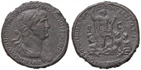 ROMANE IMPERIALI - Traiano (98-117) - Sesterzio - Busto laureato e drappeggiato a d. /R Traiano stante a d. in abiti militari con lancia e parazonium ...