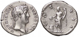 ROMANE IMPERIALI - Adriano (117-138) - Denario - Testa laureata a d. /R Genio stante a s. con patera e cornucopia presso un altare C. 335; RIC 173 (AG...