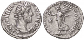 ROMANE IMPERIALI - Commodo (177-192) - Denario - Testa laureata a d. /R La Vittoria andante a s. con corona e palma C. 568 (AG g. 2,75)
SPL